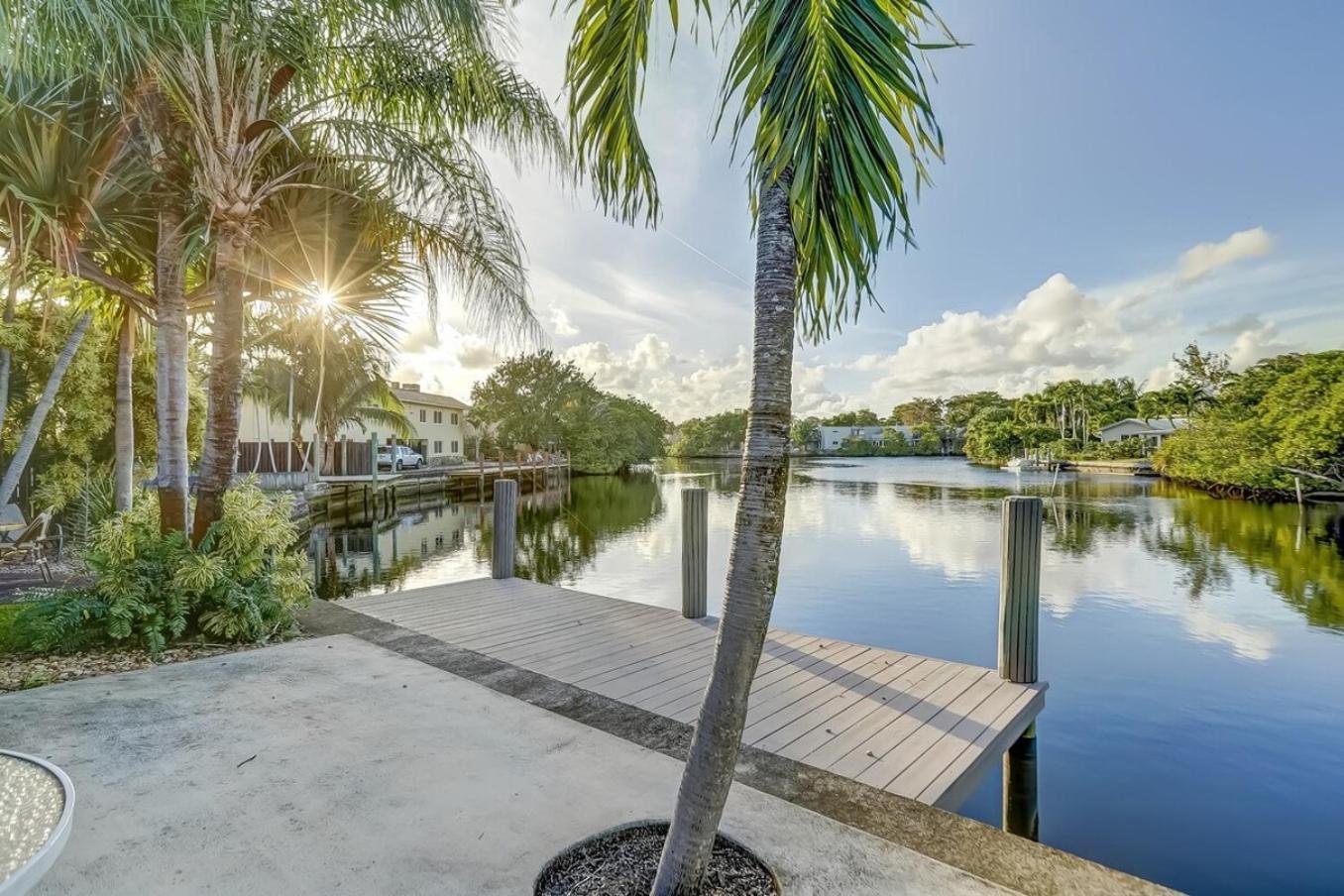Waterfront Apartment Private Patio Pool Fort Lauderdale Exteriér fotografie